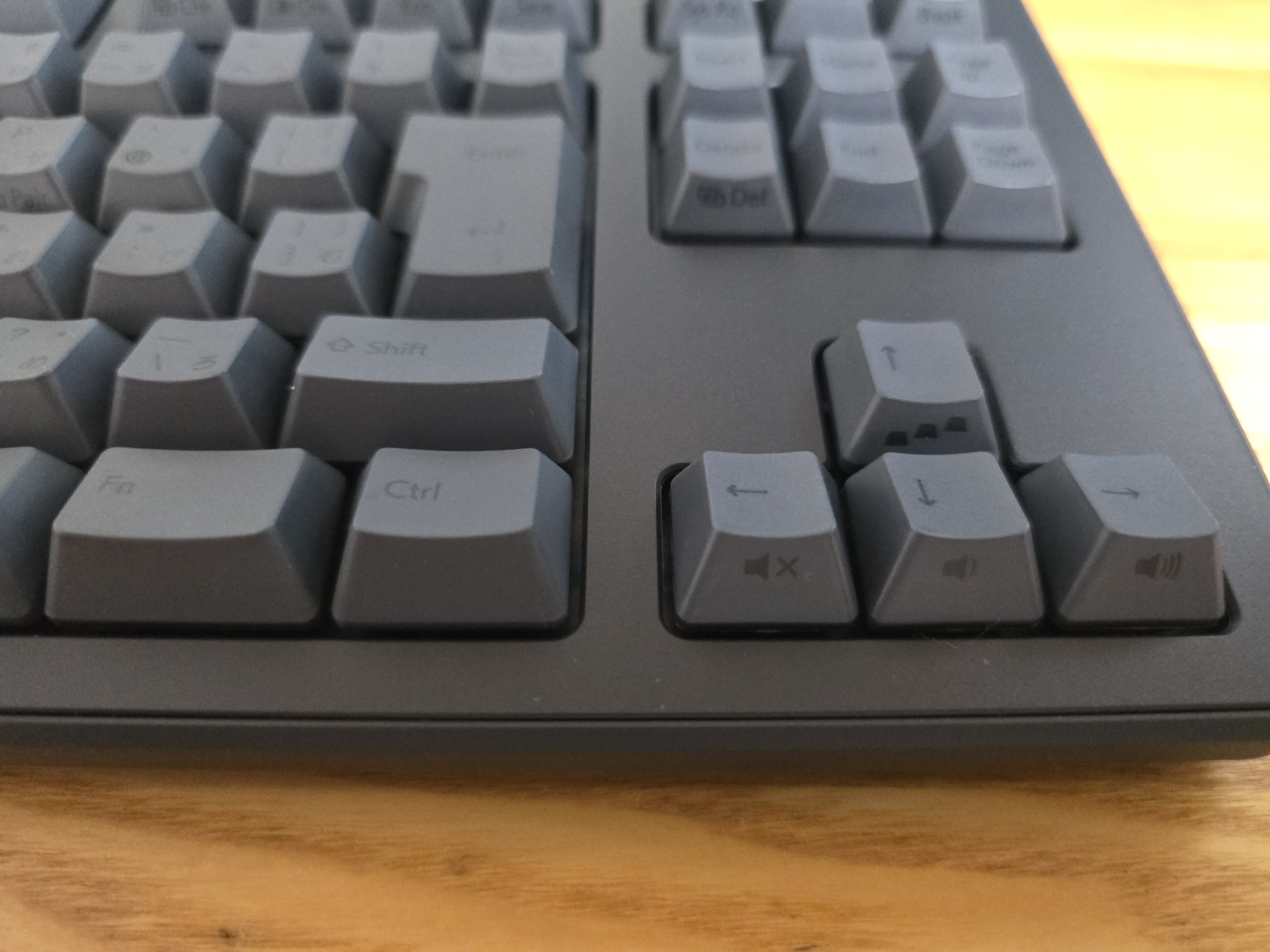 買ってから気づいた音量ボタン RealForceの写真